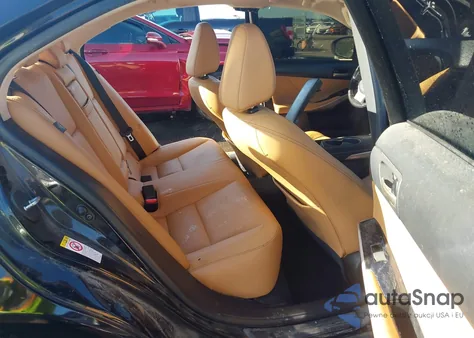 2017 Lexus Is 200T z USA, uszkodzony, nr VIN JTHBA1D29H5048584